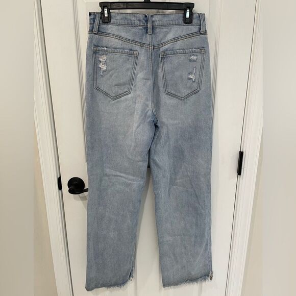 Cello Deconstructed Distressed Button Up Light Wash Raw Hem Jean Women’s Size 28 - Picture 2 of 5